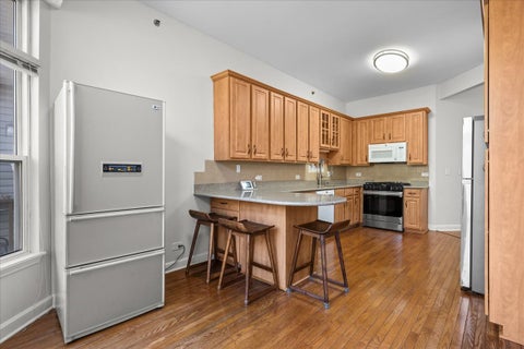 Tiny photo for 240 Prairie View Lane, Wheeling, IL 60090 (MLS # 12797970)