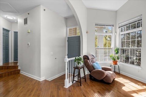 Tiny photo for 240 Prairie View Lane, Wheeling, IL 60090 (MLS # 12797970)