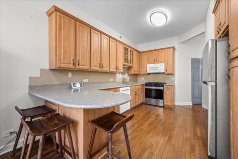Tiny photo for 240 Prairie View Lane, Wheeling, IL 60090 (MLS # 12797970)