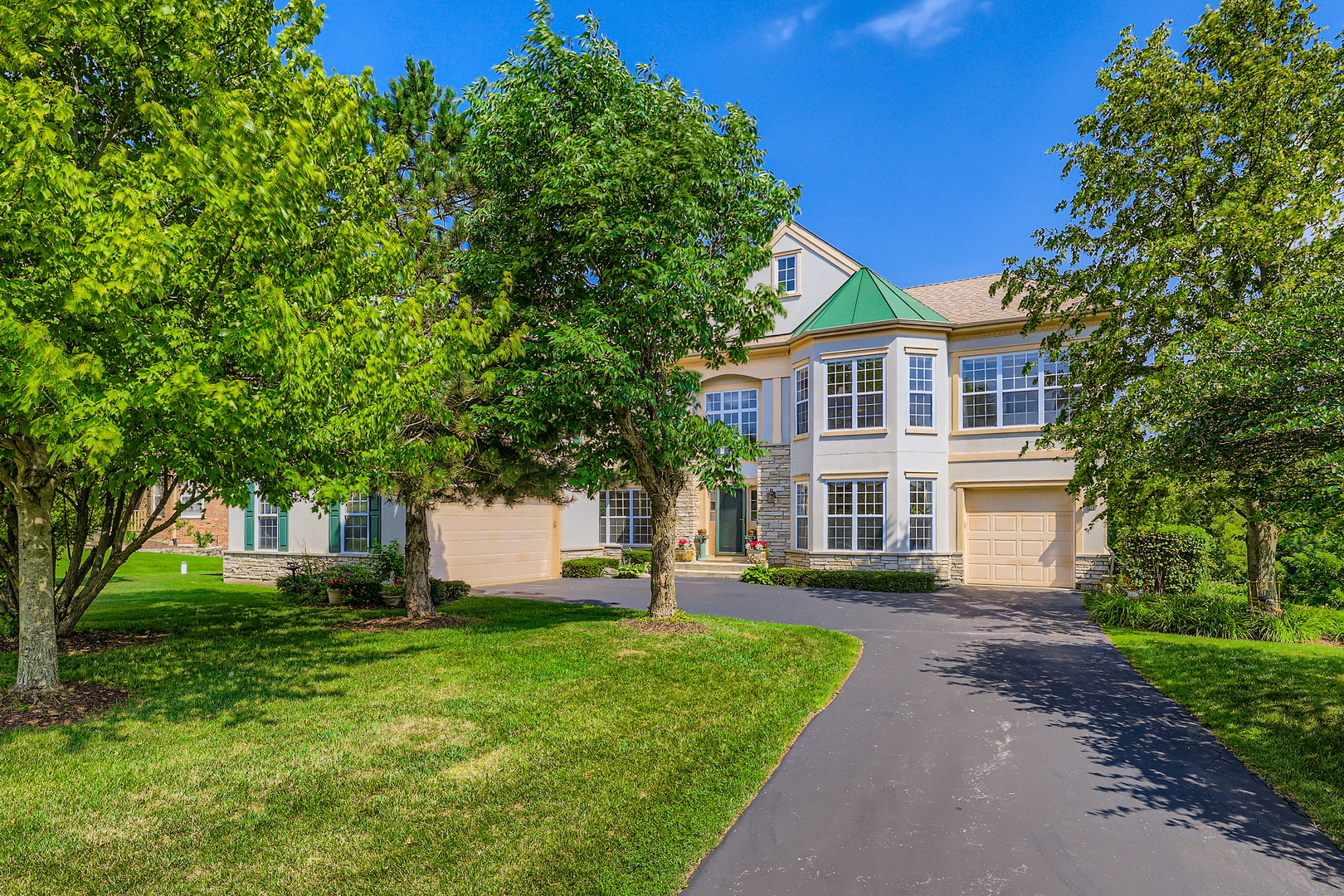 4 Forest View Drive