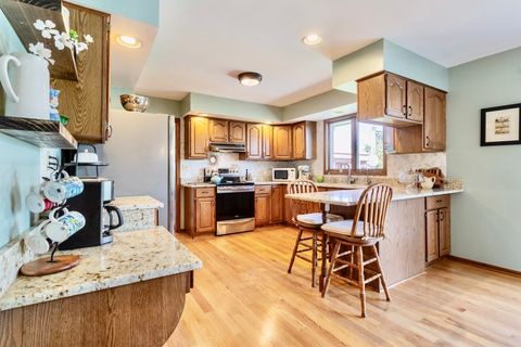 Tiny photo for 16146 W Oak Avenue, Joliet, IL 60432 (MLS # 12471573)