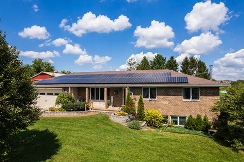 Photo of 16146 W Oak Avenue, Joliet, IL 60432 (MLS # 12471573)