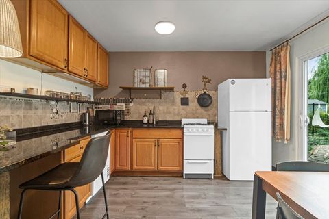 Tiny photo for 718 Russet Lane, Streamwood, IL 60107 (MLS # 12465803)