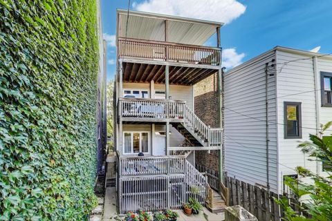 Tiny photo for 2631 N Ashland Avenue #1, Chicago, IL 60614 (MLS # 12431771)