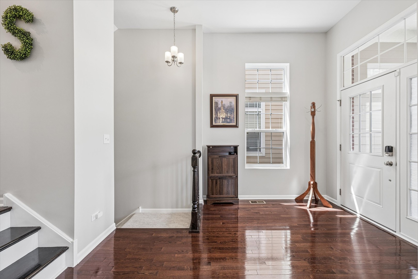 33 N Lincoln Lane