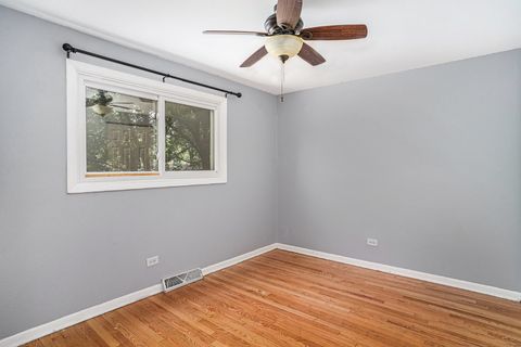 Tiny photo for 13947 S Saginaw Avenue, Burnham, IL 60633 (MLS # 12420580)