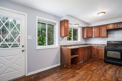 Tiny photo for 13947 S Saginaw Avenue, Burnham, IL 60633 (MLS # 12420580)