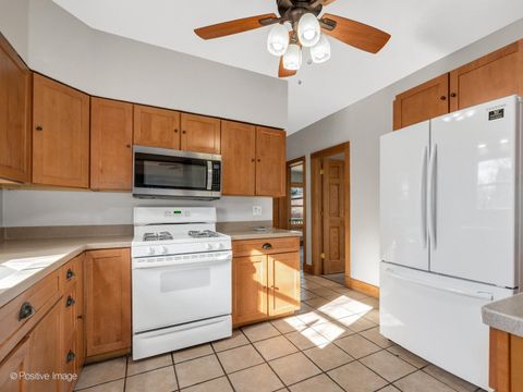 Tiny photo for Westmont, IL 60559 (MLS # 12499612)