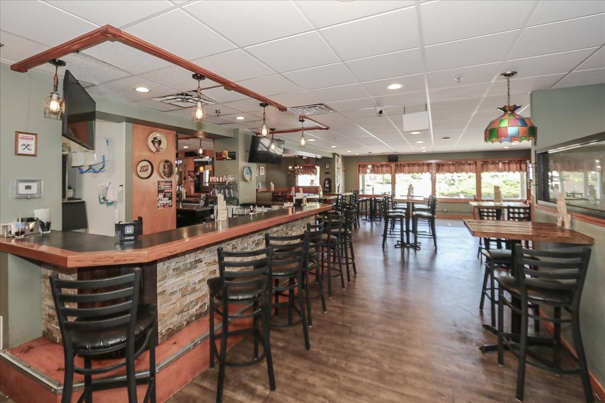 101-103 E Irving Park Road