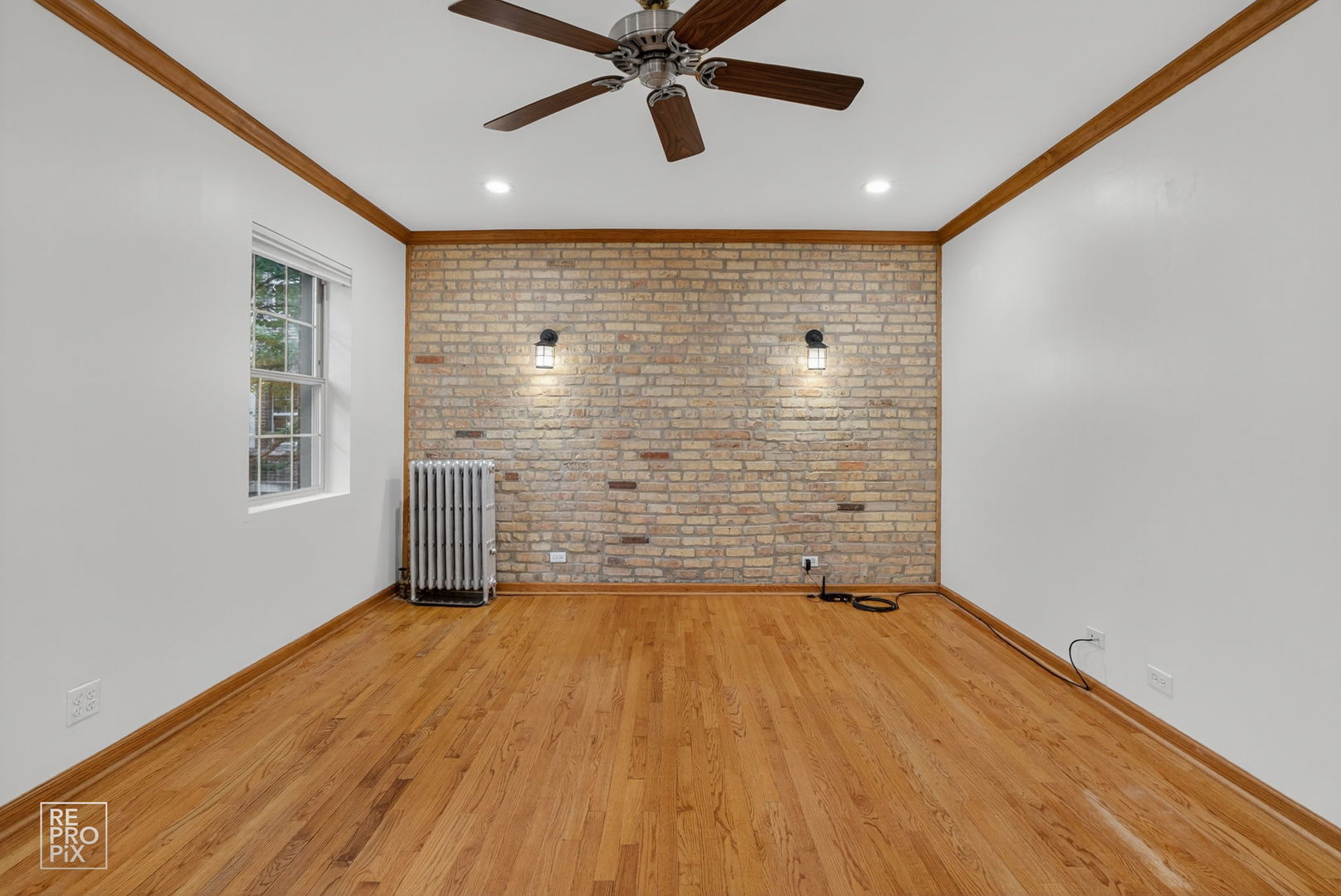 1816 W Chase Avenue 1