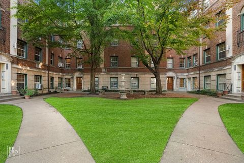 1816 W Chase Avenue 1 Chicago IL 60626