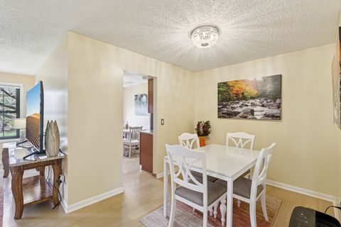 Tiny photo for 493 Elizabeth Drive #36-A-L, Wood Dale, IL 60191 (MLS # 12602898)