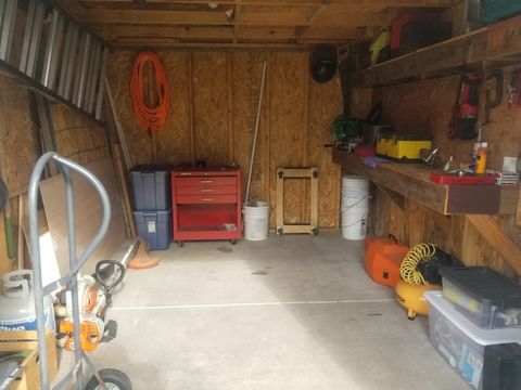 Tiny photo for 2015 10th Street, Peru, IL 61354 (MLS # 12508575)