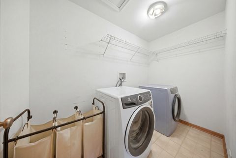 Tiny photo for 911 Millard Court, Joliet, IL 60431 (MLS # 12665715)