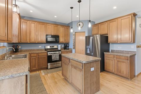Tiny photo for 911 Millard Court, Joliet, IL 60431 (MLS # 12665715)
