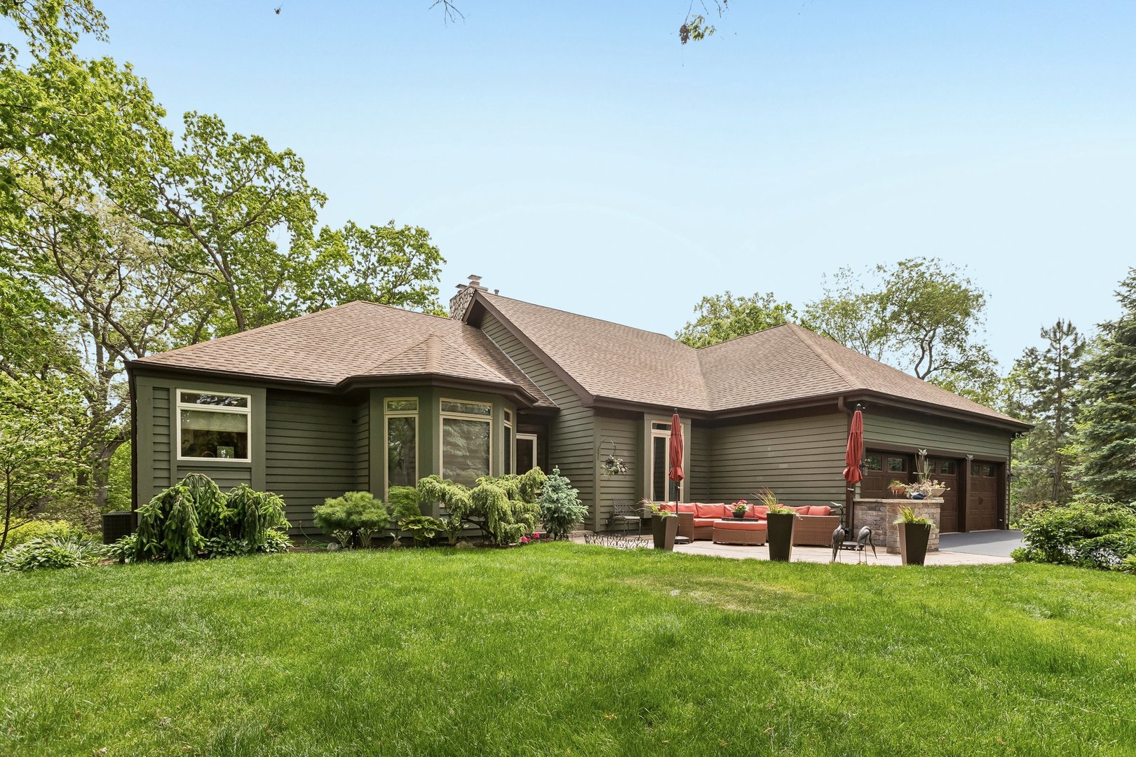 26073 W Laurel Court