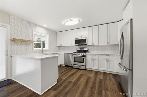Tiny photo for 417 Cambridge Way, Bolingbrook, IL 60440 (MLS # 12677051)