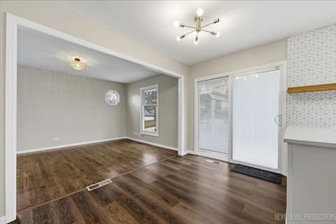 Tiny photo for 417 Cambridge Way, Bolingbrook, IL 60440 (MLS # 12677051)