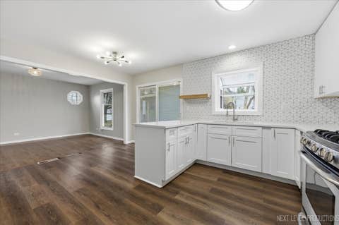 Tiny photo for 417 Cambridge Way, Bolingbrook, IL 60440 (MLS # 12677051)