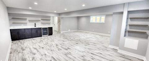 Tiny photo for 5605 N Overhill Avenue, Chicago, IL 60631 (MLS # 12490651)
