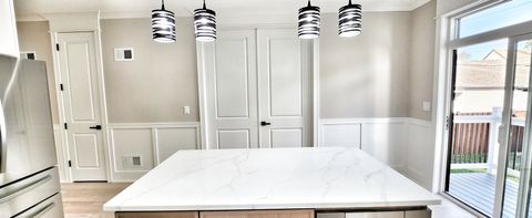 Tiny photo for 5605 N Overhill Avenue, Chicago, IL 60631 (MLS # 12490651)