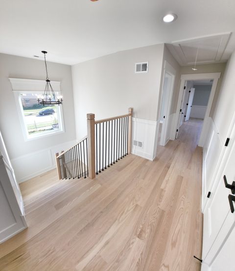 Tiny photo for 5605 N Overhill Avenue, Chicago, IL 60631 (MLS # 12490651)