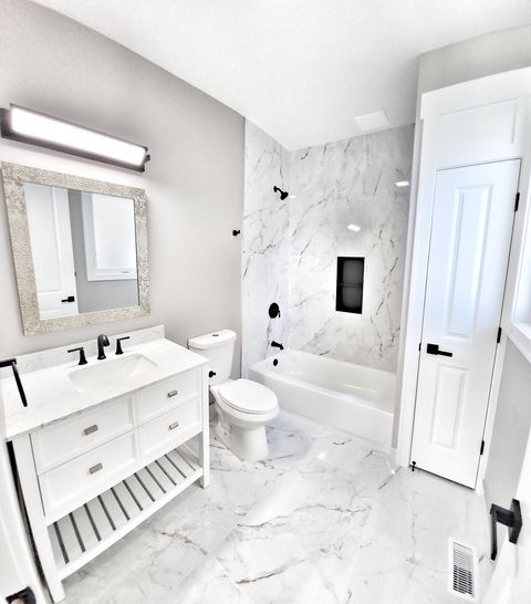 Tiny photo for 5605 N Overhill Avenue, Chicago, IL 60631 (MLS # 12490651)
