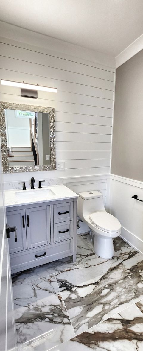 Tiny photo for 5605 N Overhill Avenue, Chicago, IL 60631 (MLS # 12490651)