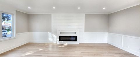 Tiny photo for 5605 N Overhill Avenue, Chicago, IL 60631 (MLS # 12490651)