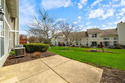 Tiny photo for 2067 Peach Tree Lane, Algonquin, IL 60102 (MLS # 12621947)