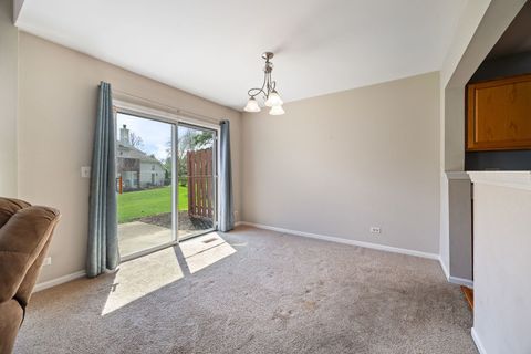 Tiny photo for 2067 Peach Tree Lane, Algonquin, IL 60102 (MLS # 12621947)