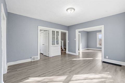 Tiny photo for 2626 Brady Street, Davenport, IA 52803 (MLS # 12590056)