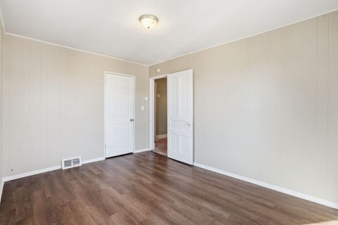 Tiny photo for 2626 Brady Street, Davenport, IA 52803 (MLS # 12590056)