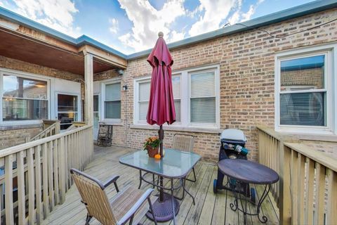 Tiny photo for 2300 W FARWELL Avenue #3, Chicago, IL 60645 (MLS # 12484604)