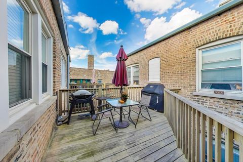Tiny photo for 2300 W FARWELL Avenue #3, Chicago, IL 60645 (MLS # 12484604)