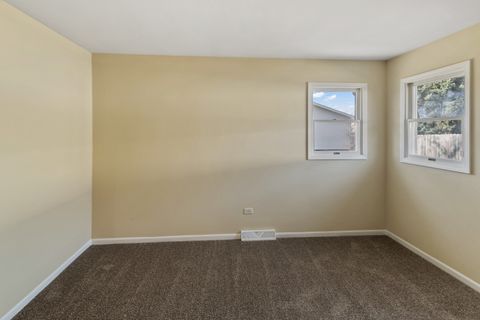 Tiny photo for 2466 Red Oak Trail, Crest Hill, IL 60435 (MLS # 12594394)