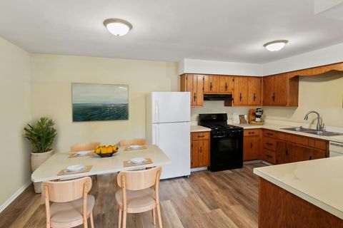 Tiny photo for 2466 Red Oak Trail, Crest Hill, IL 60435 (MLS # 12594394)