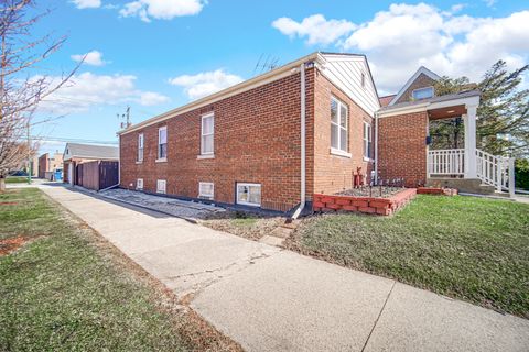 Tiny photo for 6056 W Fletcher Street, Chicago, IL 60634 (MLS # 12592509)