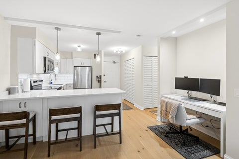 Tiny photo for 1560 N Sandburg Terrace #2109J, Chicago, IL 60610 (MLS # 12734990)