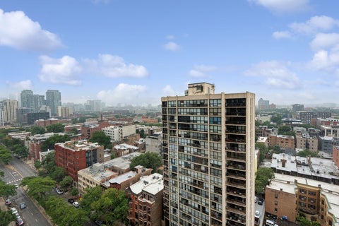 Tiny photo for 1560 N Sandburg Terrace #2109J, Chicago, IL 60610 (MLS # 12734990)