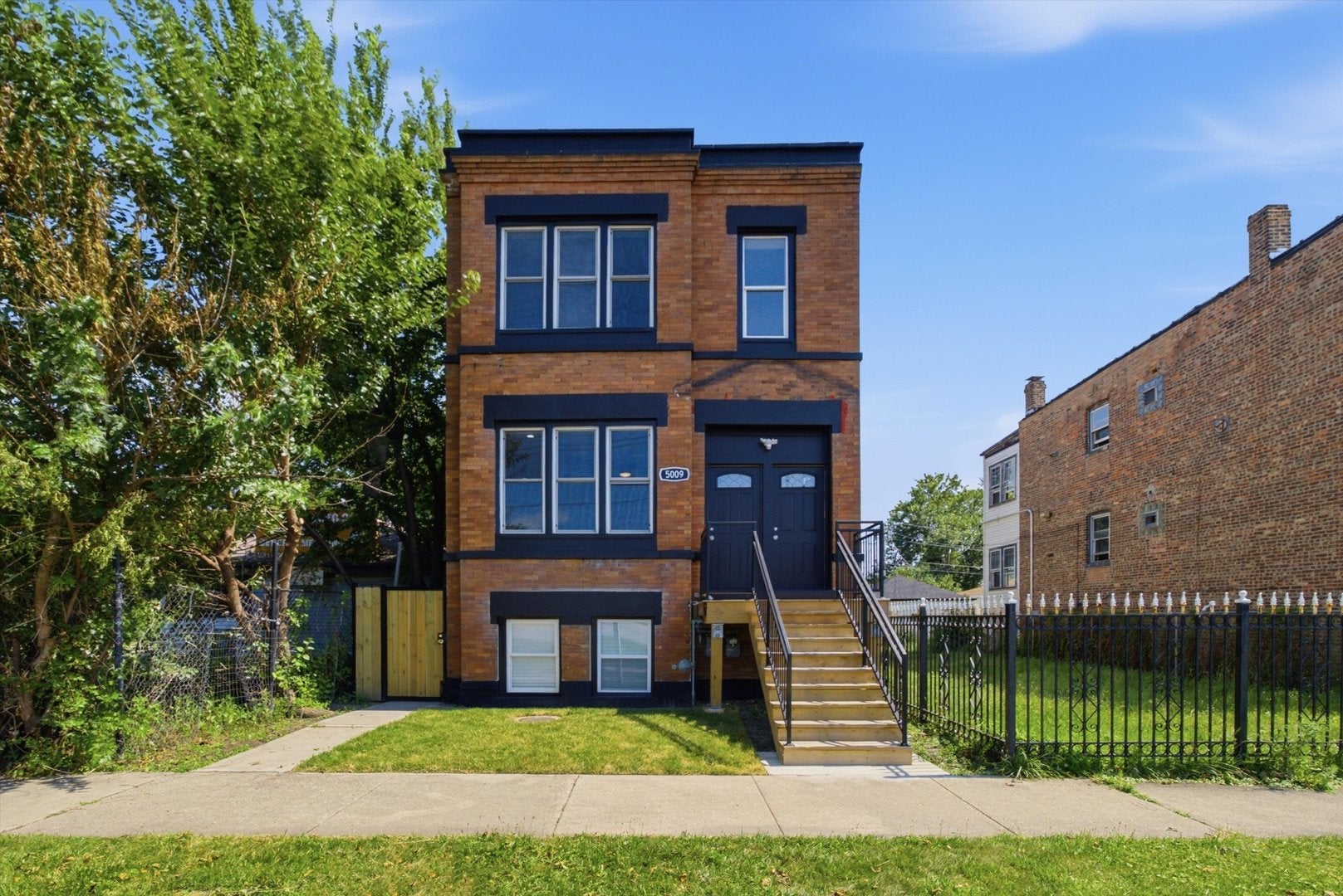 5009 W Ogden Avenue