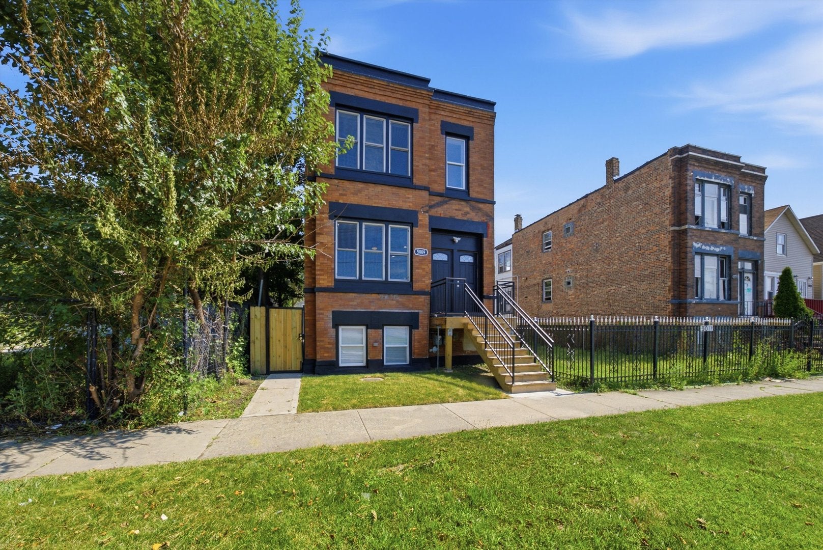 5009 W Ogden Avenue