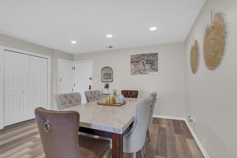 Tiny photo for 5200 Oakton Street #403, Skokie, IL 60077 (MLS # 12548111)