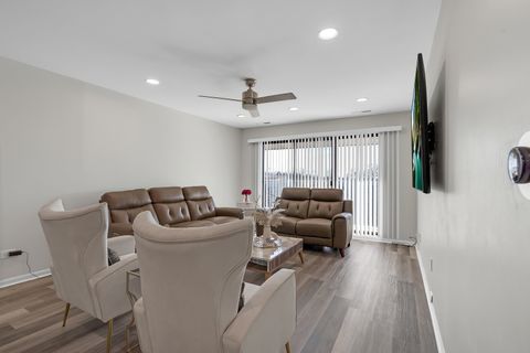 Tiny photo for 5200 Oakton Street #403, Skokie, IL 60077 (MLS # 12548111)