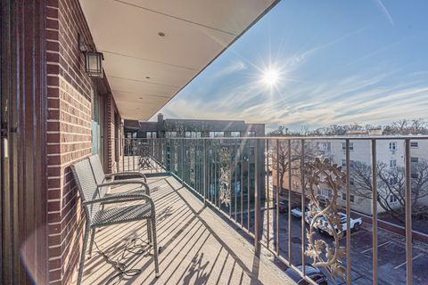 Tiny photo for 5200 Oakton Street #403, Skokie, IL 60077 (MLS # 12548111)