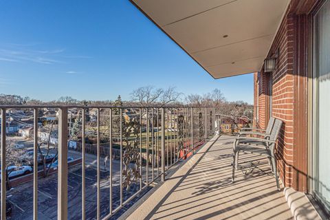 Tiny photo for 5200 Oakton Street #403, Skokie, IL 60077 (MLS # 12548111)