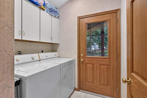 Tiny photo for 3113 W Canal Shore Drive, Leclaire, IA 52753 (MLS # 12706669)