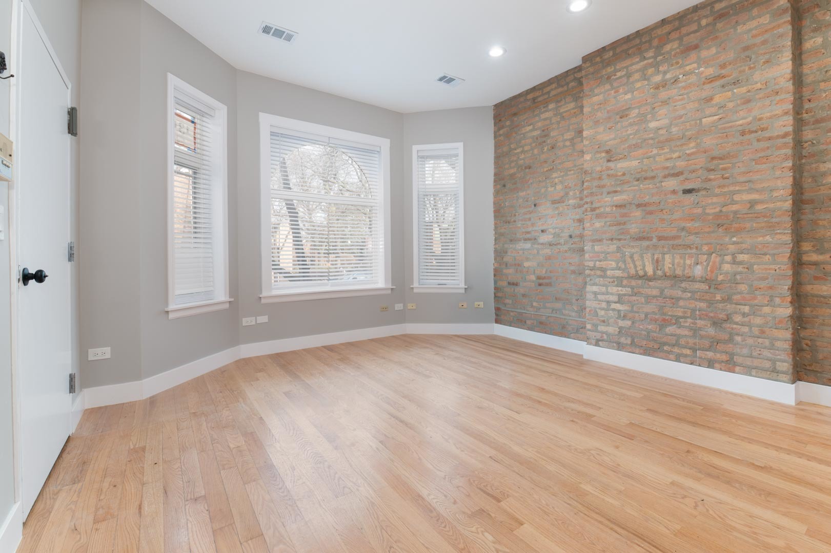 1303 W Flournoy Street 1F