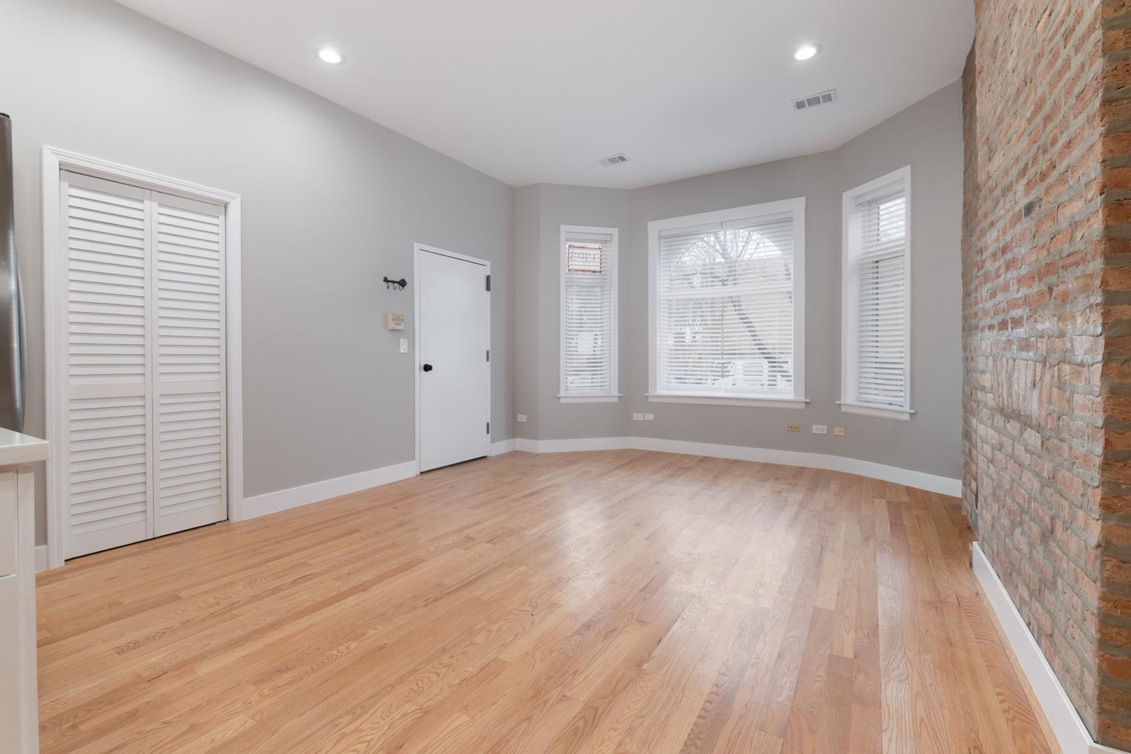 1303 W Flournoy Street 1F