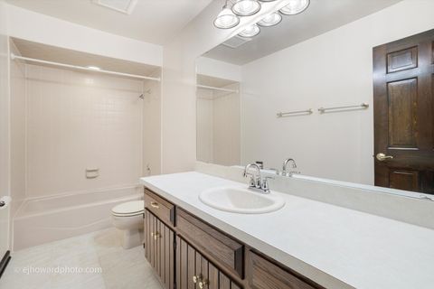 Tiny photo for 6142 Ivy Drive, Lisle, IL 60532 (MLS # 12513102)